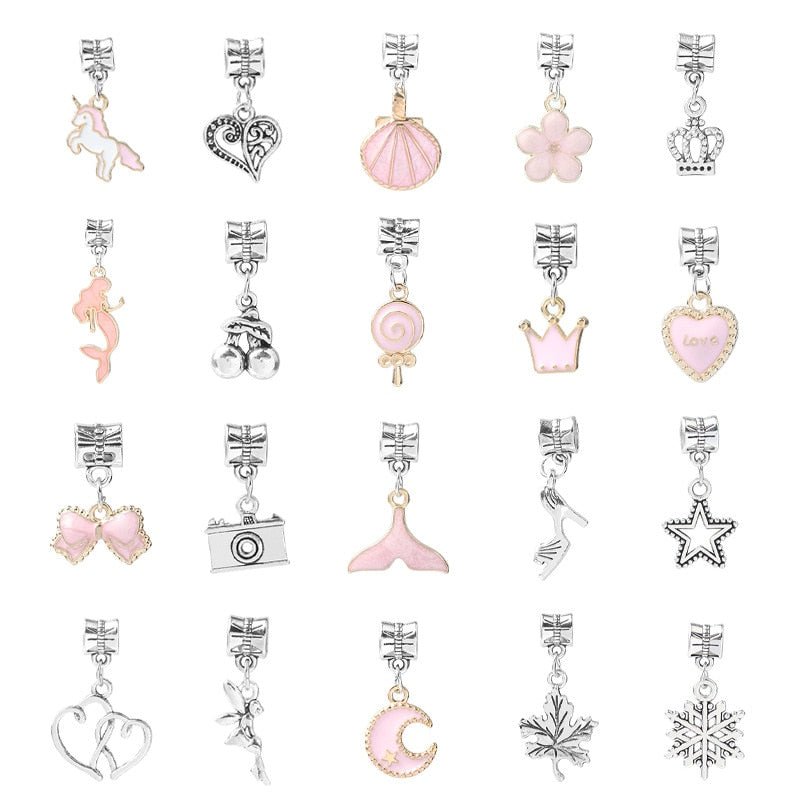 Kit de Pulseira e Berloques Infantil com 63 Peças
