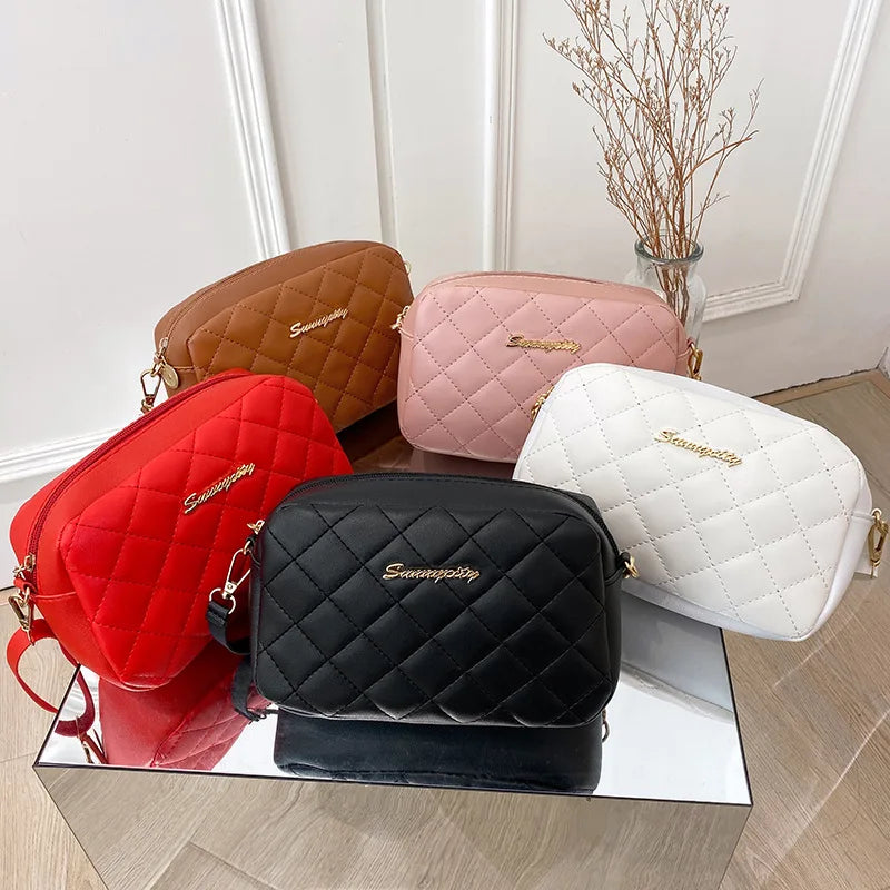 Bolsa Feminina Bordada de Ombro para Mulheres
